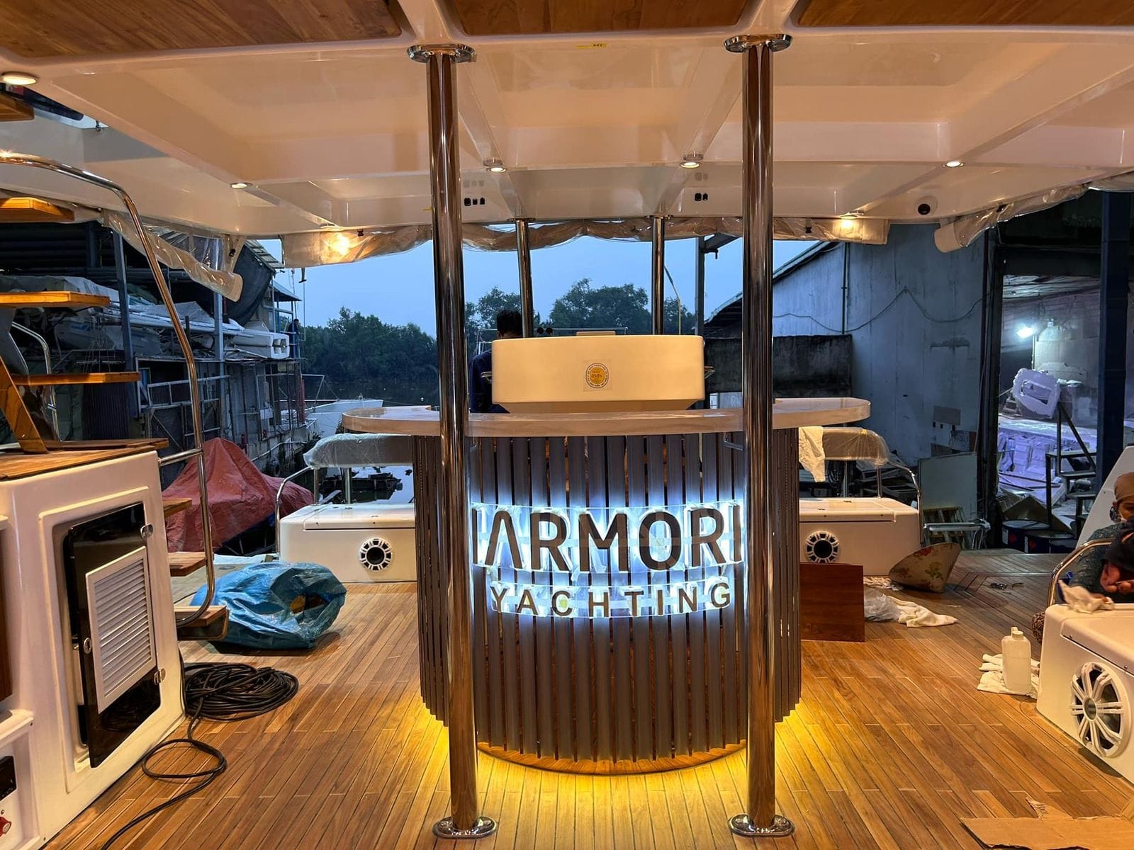 Thi công đèn sân khấu & âm thanh du thuyền Marmoris Yachting cùng NHK Stage
