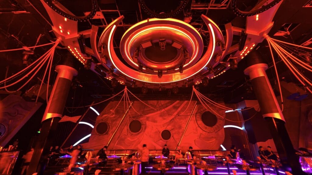 LED Madrix 3D Là Gì? Khác Gì LED Thường, Chi Phí & Hiệu Quả Đầu Tư Cho Bar/Club